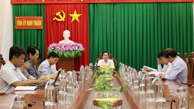 Thường trực Tỉnh ủy họp nghe báo cáo tiến độ thực hiện đề tài “Địa chí Ninh Thuận” và cuốn sách ảnh lịch sử Đảng bộ tỉnh