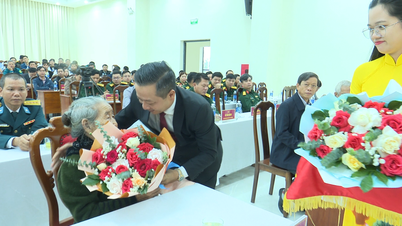 Dai Loc meets to celebrate the 80th anniversary of the founding of the Vietnam Army