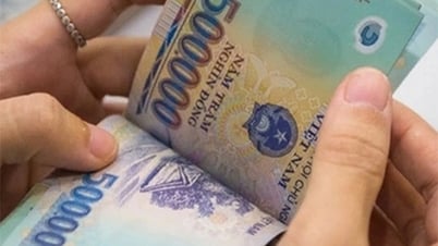 رئيس الوزراء يوجه بوضع نظام جديد للأجور بمرسوم