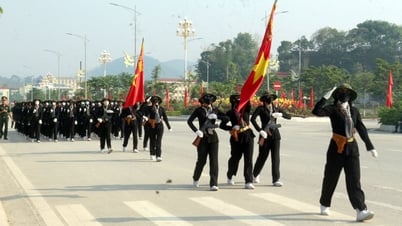 Những “cô Ba dũng sĩ” diễu binh, diễu hành ở Điện Biên Phủ