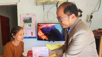 សមមិត្ត Y Quang BKrong សមាជិកគណៈកម្មាធិការបក្សខេត្ត អនុប្រធានអចិន្ត្រៃយ៍ក្រុមប្រឹក្សាប្រជាជនខេត្ត...