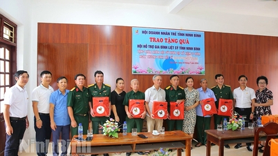 សមាគមសហគ្រិនវ័យក្មេងខេត្ត នាំយកអំណោយជូនគ្រួសារសព