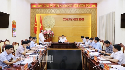 Thực hiện nghiêm quy định về dự hội nghị
