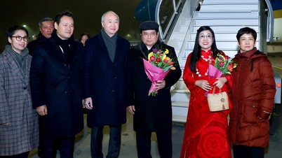 Premierminister Pham Minh Chinh trifft in der Schweiz ein, um an der 55. WEF-Konferenz in Davos teilzunehmen