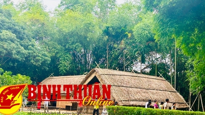 Về Làng Sen quê Bác!