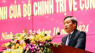 ការិយាល័យនយោបាយបានតែងតាំងលេខាគណៈកម្មាធិការបក្សខេត្ត Quang Binh កាន់តំណែងជាលេខាគណៈកម្មាធិការបក្សខេត្ត Quang Ninh។