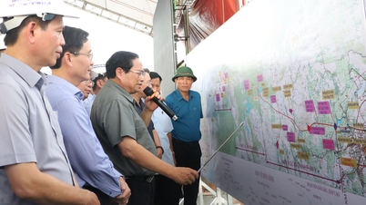 Thủ tướng Chính phủ Phạm Minh Chính kiểm tra tiến độ thi công Dự án đường bộ cao tốc Khánh Hòa - Buôn Ma Thuột