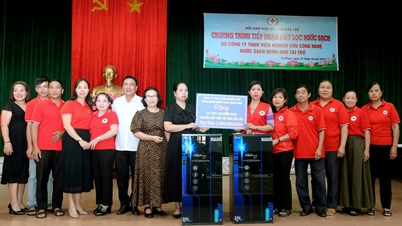 Tiếp nhận 271 máy lọc nước sạch cho các cấp hội chữ thập đỏ