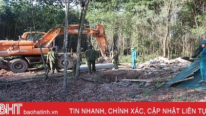 Construction protection of Ham Nghi expressway section