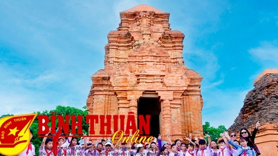 ការអប់រំបែបប្រពៃណីសម្រាប់សិស្សតាមរយៈបេតិកភណ្ឌ