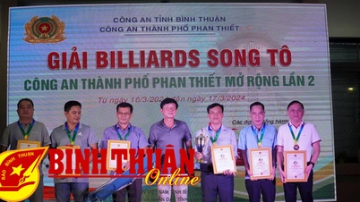 បើករង្វាន់ Billiards Doubles Prize