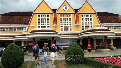Da Lat Station becomes a tourist destination