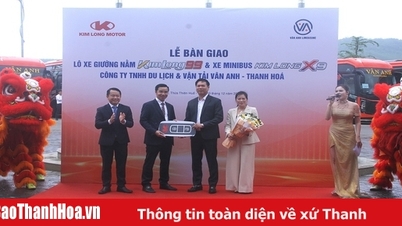 Van Anh Limousine firmó un contrato para comprar 250 automóviles KimLong 99 y KimLong X9 para transporte de pasajeros.