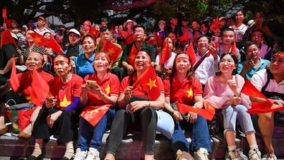 Thức trắng đêm chờ đón Lễ diễu binh, diễu hành kỷ niệm Chiến thắng Điện Biên Phủ