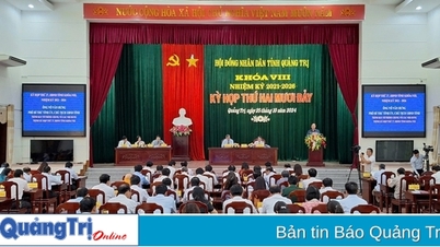 Thông qua 23 nghị quyết quan trọng