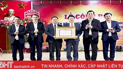 Yên Hồ đón bằng công nhận xã đạt chuẩn nông thôn mới kiểu mẫu