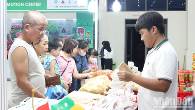 200 gian hàng tham gia Hội chợ hàng Việt Đà Nẵng