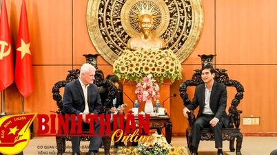 Bí thư Tỉnh ủy Bình Thuận tiếp Đoàn Tổng Lãnh sự quán Vương Quốc Anh