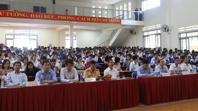 Lễ phát động học sinh, sinh viên nghiêm chỉnh chấp hành pháp luật về an toàn giao thông