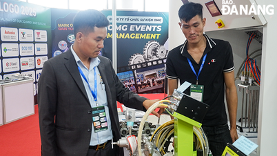 Nhiều công nghệ hiện đại được trình diễn tại Triển lãm VIMF 2024