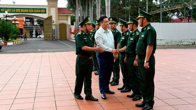 Trưởng Ban Tuyên giáo Trung ương thăm và làm việc với Bộ Chỉ huy Bộ đội Biên phòng tỉnh Đắk Lắk