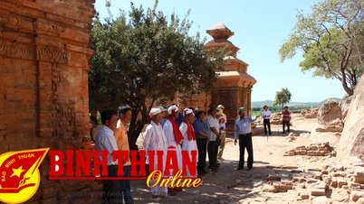 ដើម្បីលើកតម្កើងតម្លៃដ៏សក្តិសមរបស់ជាតិ