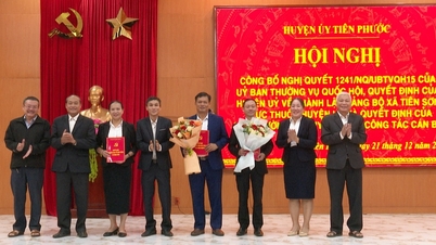 Tien Phuoc ប្រកាសសេចក្តីសម្រេចចិត្តរបស់គណៈកម្មាធិការអចិន្ត្រៃយ៍រដ្ឋសភា ស្តីពីការរៀបចំអង្គភាពរដ្ឋបាលថ្នាក់ឃុំ-សង្កាត់