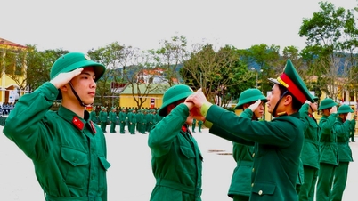 ថ្ងៃដំបូងនៅក្នុងជួរកងទ័ព