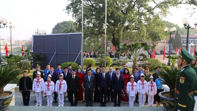 Thiêng liêng Lễ chào cờ đầu năm mới tại Cửa khẩu Quốc tế Móng Cái