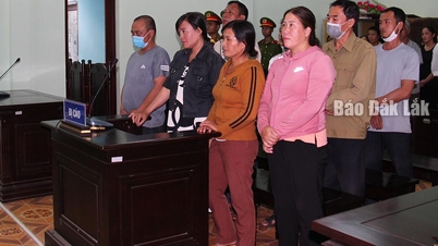 First instance trial of the case of resisting law enforcement officers and illegal arrest and detention