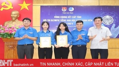 ពិធីប្រគល់រង្វាន់ការប្រកួតកីឡាអូឡាំពិកភាសាអង់គ្លេសលើកទី៥ ដល់សិស្សានុសិស្ស