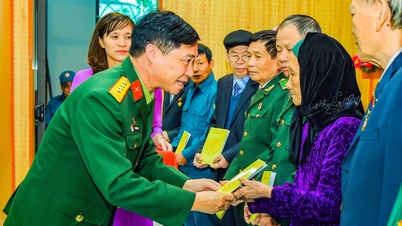 ឃុំ វួដ និងទីប្រជុំជនចំនួន 20 នៅ Hai Duong បានរៀបចំពិធីបុណ្យវប្បធម៌យោធា-ស៊ីវិល។