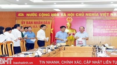 Bỏ phiếu đề nghị xét công nhận 15 xã đạt chuẩn các loại hình NTM