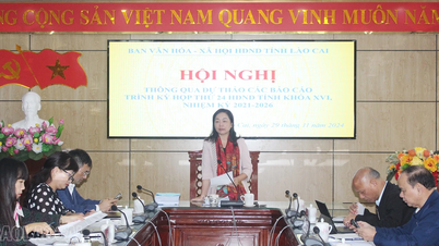 គណៈកម្មាធិការ​វប្បធម៌ និង​សង្គម​នៃ​ក្រុមប្រឹក្សា​ប្រជាជន​ខេត្ត​បាន​អនុម័ត​លើ​របាយការណ៍​ដាក់​ជូន​សម័យ​ប្រជុំ​លើក​ទី ២៤ នៃ​ក្រុមប្រឹក្សា​ប្រជាជន​ខេត្ត​លើក​ទី ១៦។