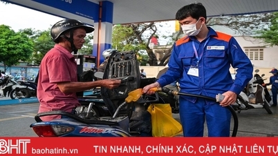 តម្លៃ​សាំង​បាន​ស្ទុះ​ងើប​ឡើង​ជិត ២៤ ០០០​ដុង​ក្នុង​មួយ​លីត្រ