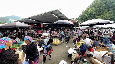 ផ្សារសានថាង៖ សម្រស់ដ៏ស្រស់ស្អាតនៃតំបន់ខ្ពង់រាបឡៃចូវ