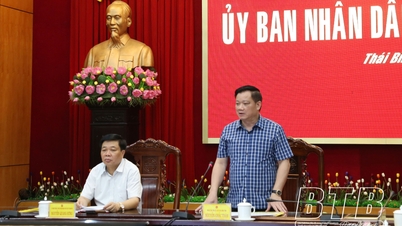 UBND tỉnh: Họp nghe báo cáo tiến độ một số công trình, dự án trọng điểm