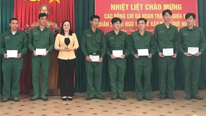 ជួបសំណេះសំណាលជាមួយយោធិនដែលបានបញ្ចប់កាតព្វកិច្ចយោធា និងត្រឡប់ទៅស្រុកកំណើតនៅឆ្នាំ២០២៤