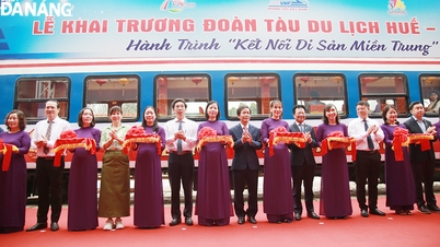 Inauguración del recorrido en tren turístico Hue-Da Nang "Conectando el Patrimonio Central"