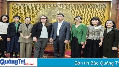 អនុប្រធានគណៈកម្មាធិការប្រជាជនខេត្ត Hoang Nam បានទទួលជួបជាមួយអង្គការ PeaceTrees Vietnam