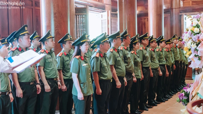 កិច្ចប្រជុំប្រពៃណីរបស់កងកម្លាំងសន្តិសុខនយោបាយផ្ទៃក្នុងនៅទីក្រុង Nghe An