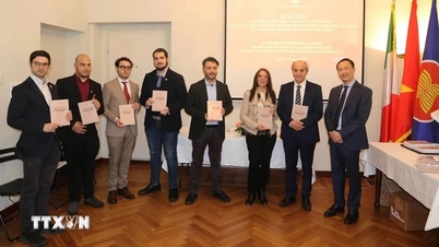 សម្ពោធសៀវភៅរបស់អគ្គលេខាបក្ស Nguyen Phu Trong ជាភាសាអ៊ីតាលី