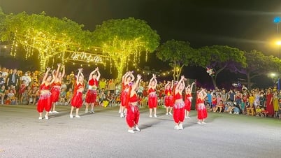 សកម្មភាពសិល្បៈ និងវប្បធម៌ពិសេសក្នុងឱកាសថ្ងៃឈប់សម្រាកថ្ងៃទី ៣០ មេសា