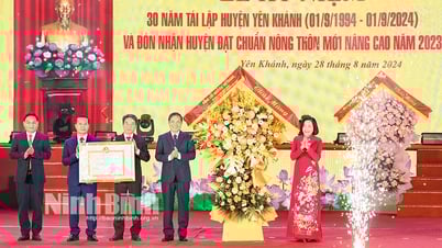 Yen Khanh ប្រារព្ធខួបលើកទី 30 នៃការបង្កើតស្រុកឡើងវិញ និងទទួលបានស្រុកបំពេញស្តង់ដារជនបទថ្មីនៅឆ្នាំ 2023