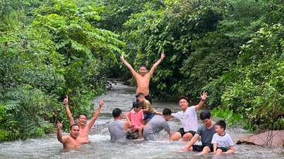 Suối Dây Diều (Chí Linh) đẹp hút hồn du khách