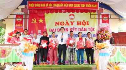Ngày hội Đại đoàn kết toàn dân tộc tại buôn Jắt B, xã Ea Hiu