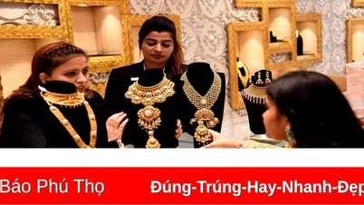 Giá vàng trên thị trường thế giới tiếp tục xác lập “đỉnh” mới