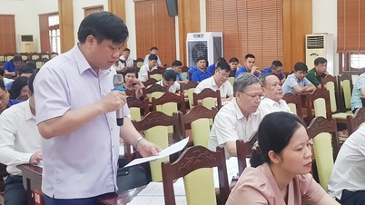 Beamte und Staatsbedienstete auf Gemeindeebene in Cam Giang schlagen vor, den Verwaltungsprozess im Landsektor zu reduzieren.