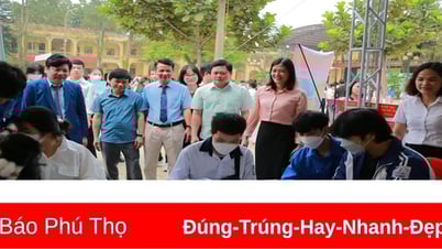 ការនាំចេញកម្លាំងពលកម្មបើកផ្លូវចេញពីភាពក្រីក្រ