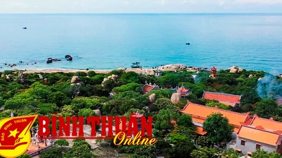 ប្រាសាទថ្មនៅលើភ្នំកូថាច់